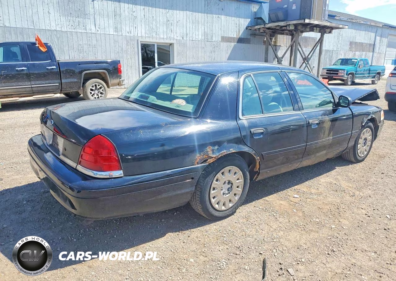 2004 Ford Crown Victoria VIN:2FAFP73W84X170795 - 3