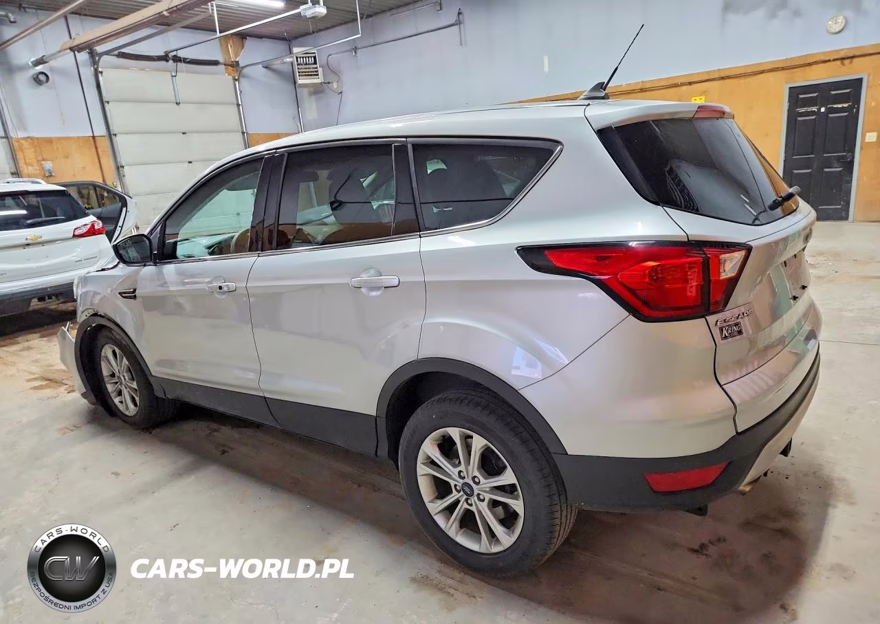 2019 Ford Escape Se VIN:1FMCU9GD5KUB81702 - 2
