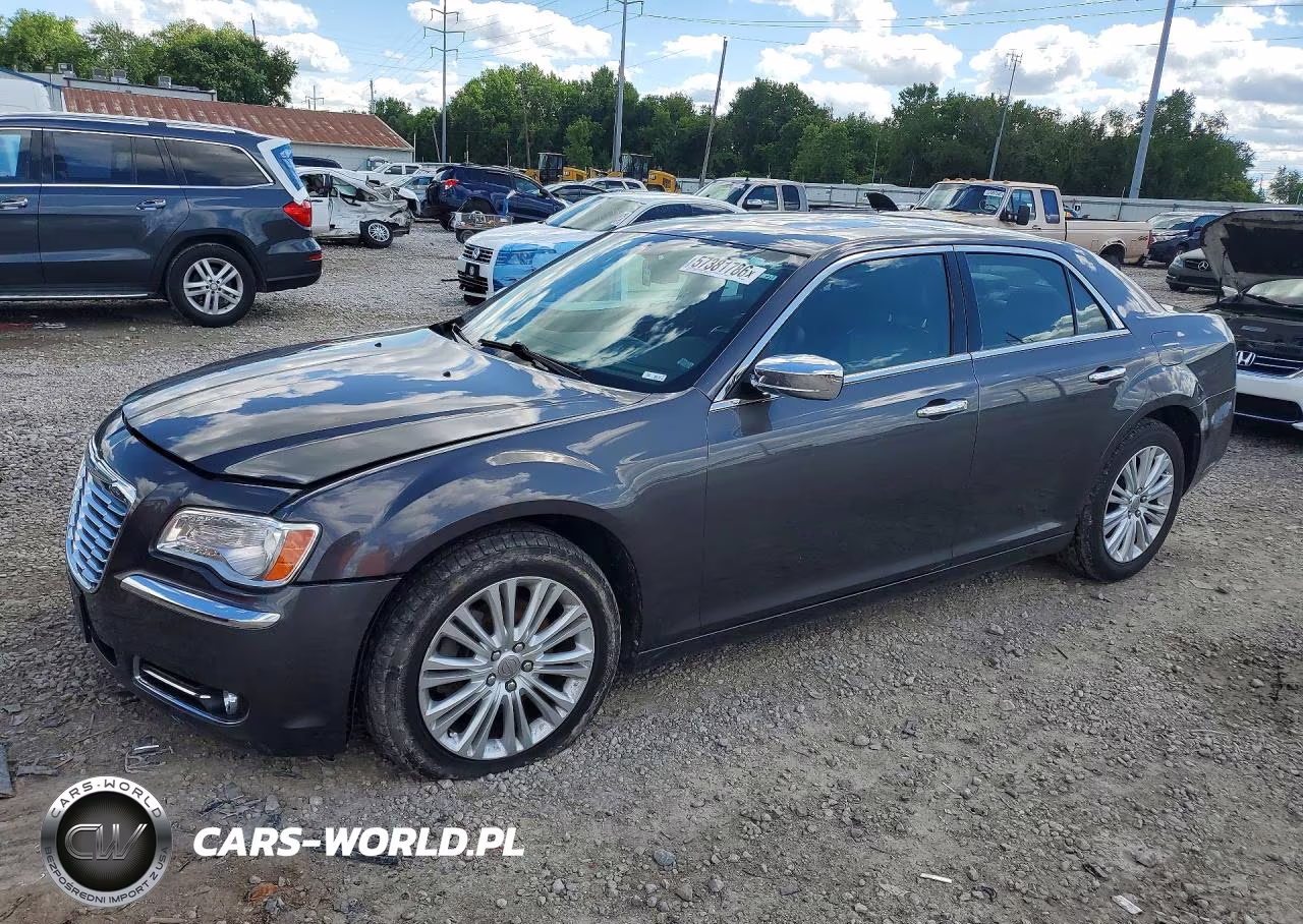 2014 Chrysler 300C – zdjęcie 1 z 12
