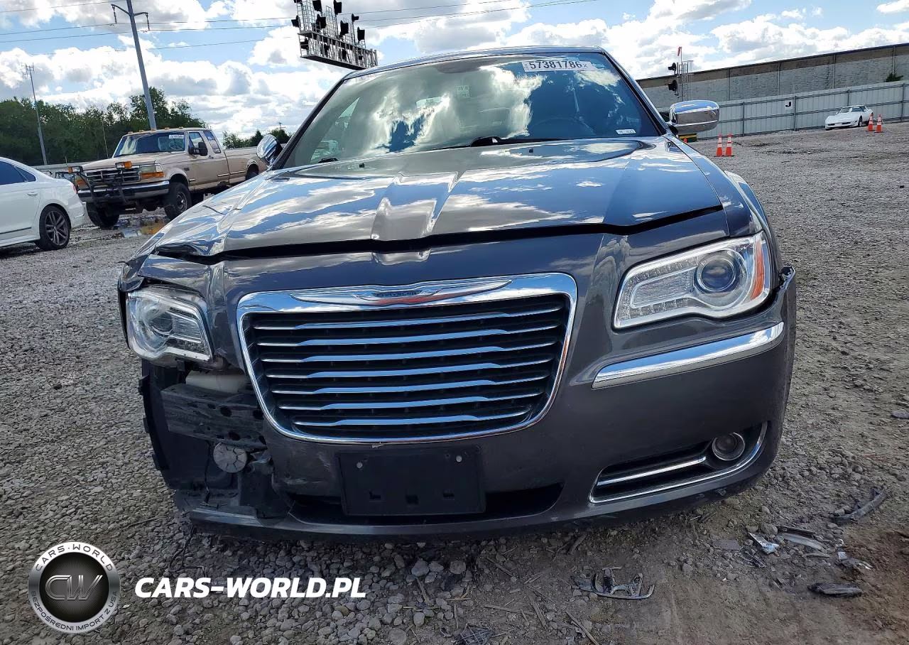 2014 Chrysler 300C VIN:2C3CCAKG8EH260285 - 5