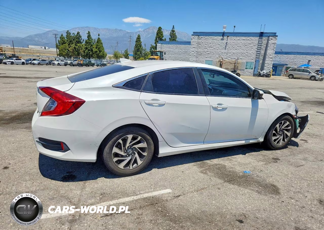 2017 Honda Civic Ex VIN:2HGFC2F73HH570746 - 3