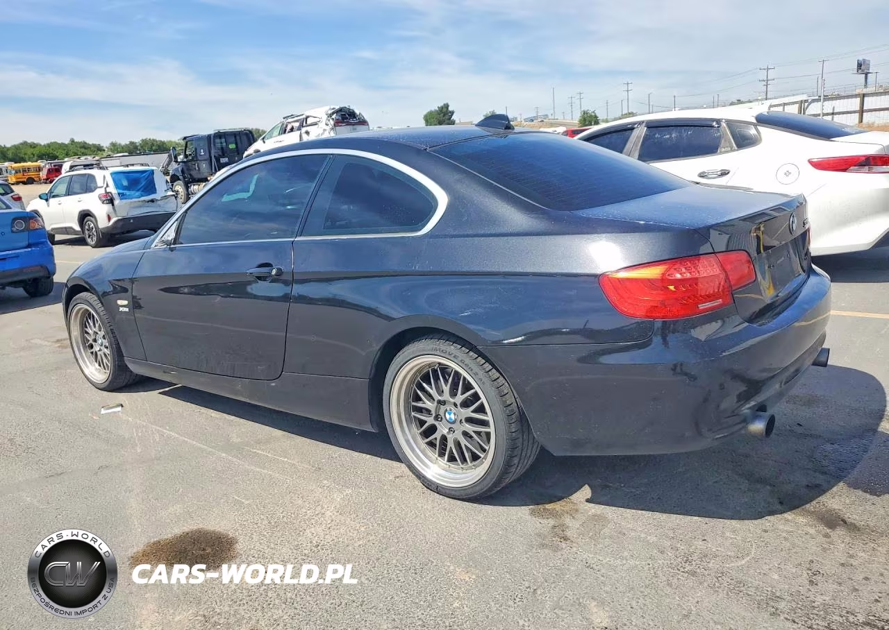 2011 BMW 335 Xi VIN:WBAKF9C55BE261582 - 2