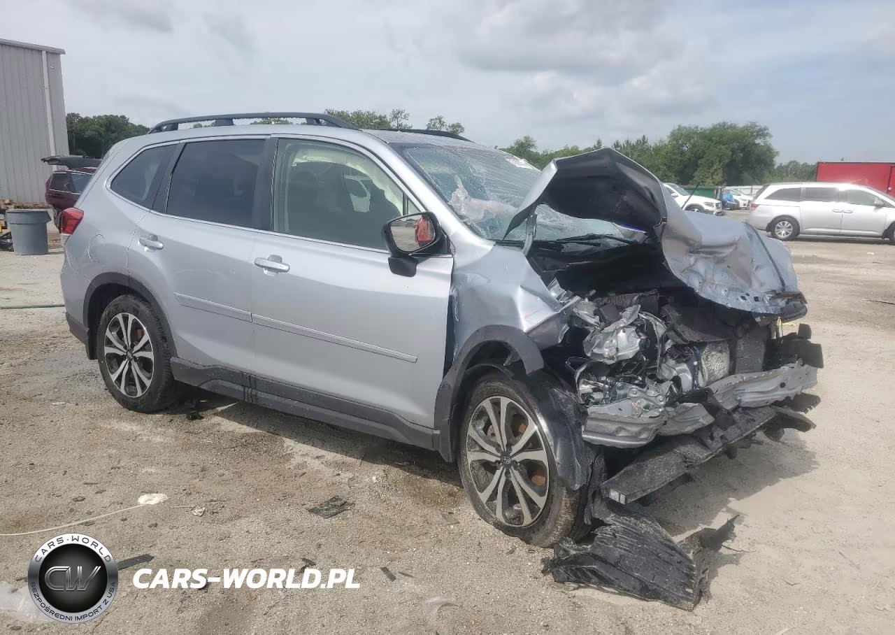 2023 Subaru Forester Limited VIN:JF2SKAPC5PH539915 - 4