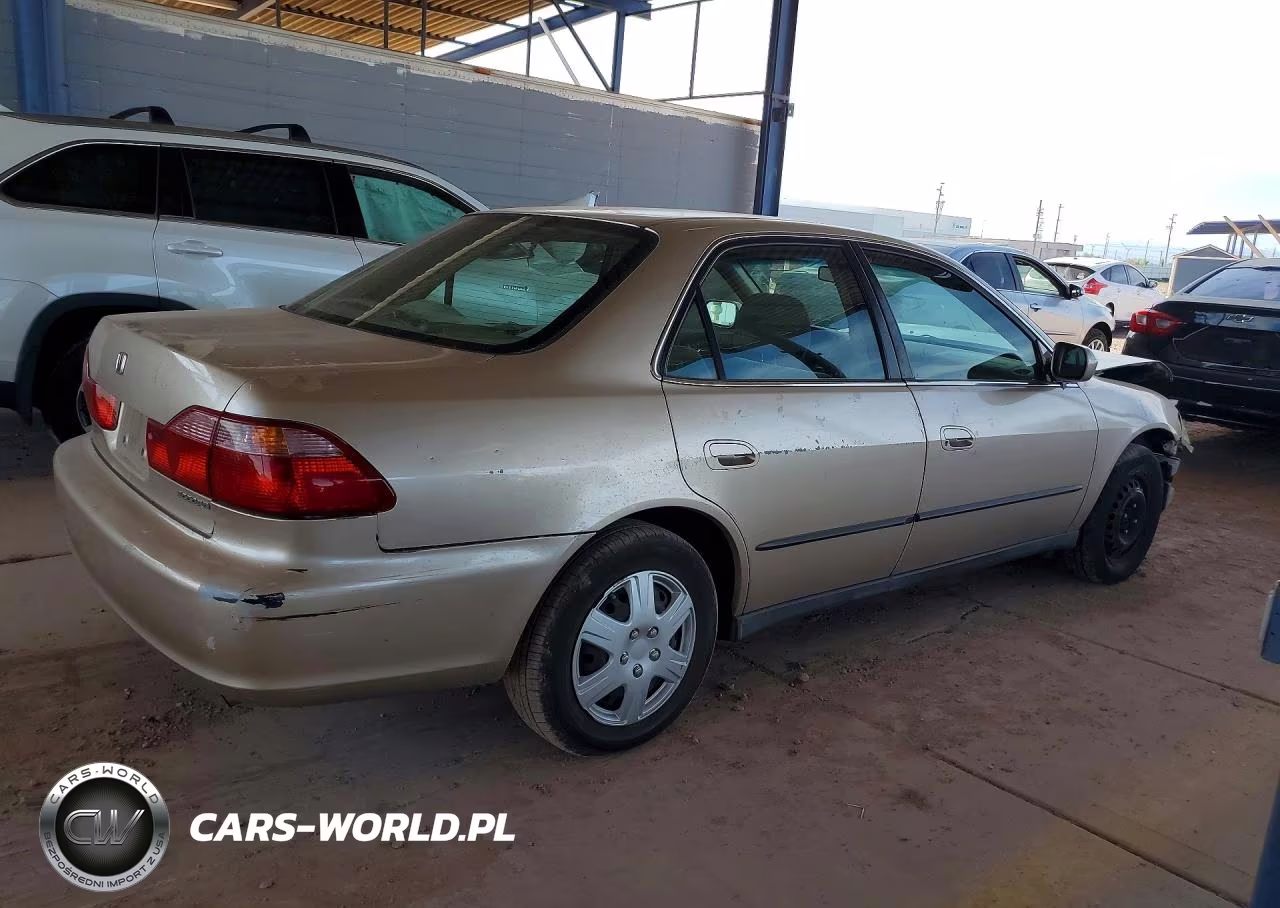 2000 Honda Accord Lx VIN:JHMCG5641YC002302 - 3