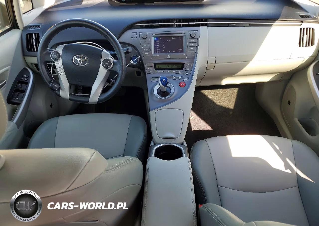2015 Toyota Prius Four VIN:JTDKN3DUXF1900464 - 8