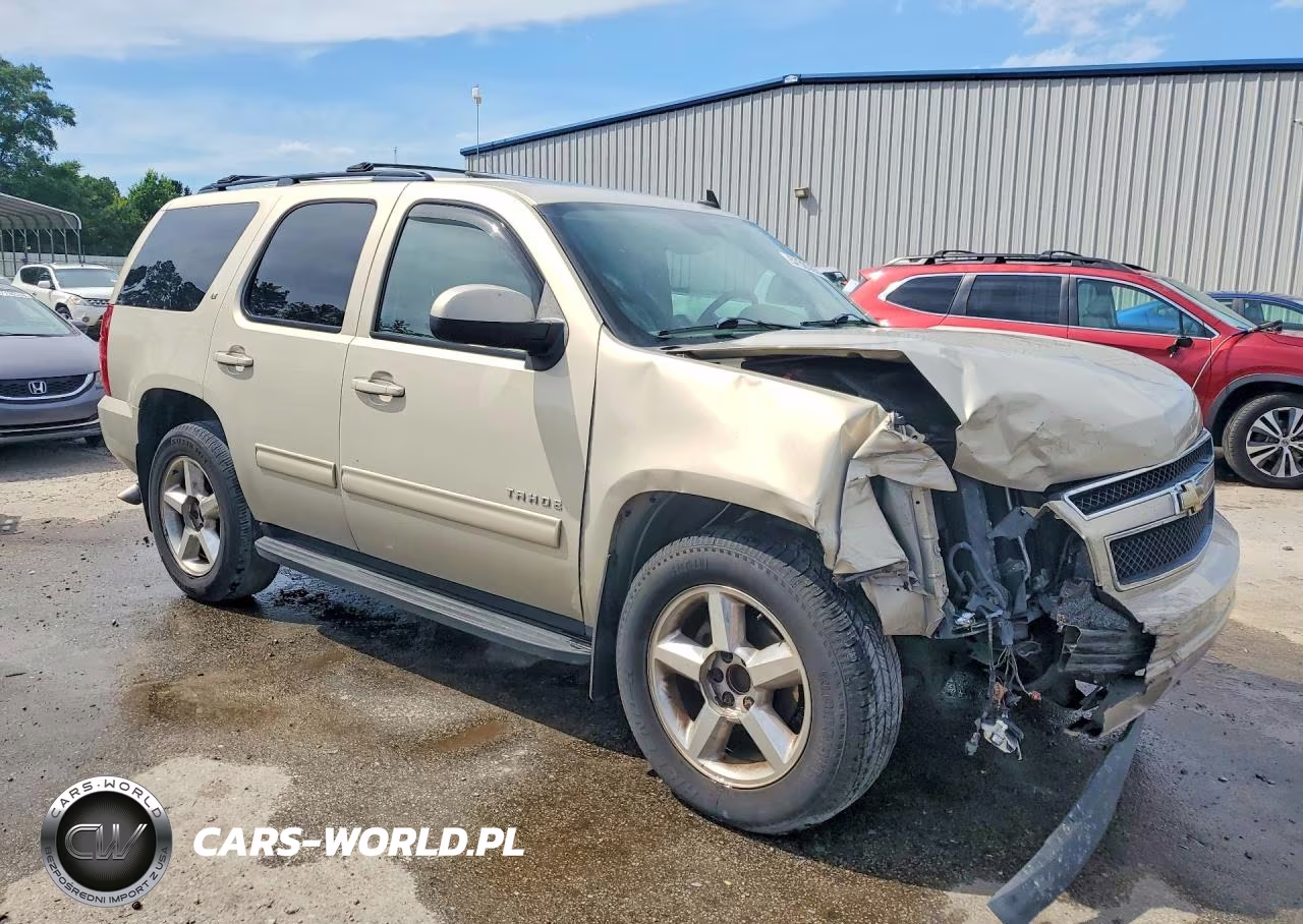 2011 Chevrolet Tahoe C1500 Lt VIN:1GNSCBE00BR105440 - 4
