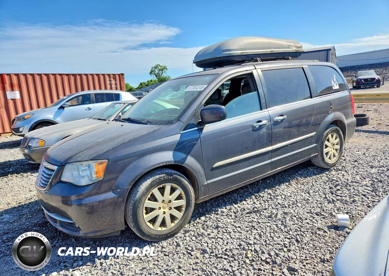 2015 Chrysler Town & Country Touring – zdjęcie 1 z 13