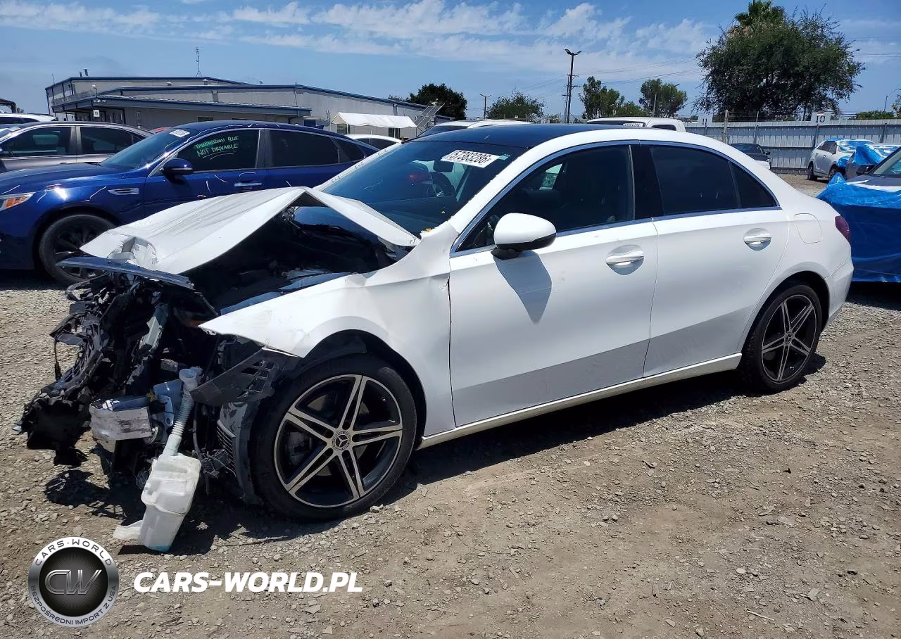 2019 Mercedes-Benz A 220 – zdjęcie 1 z 13