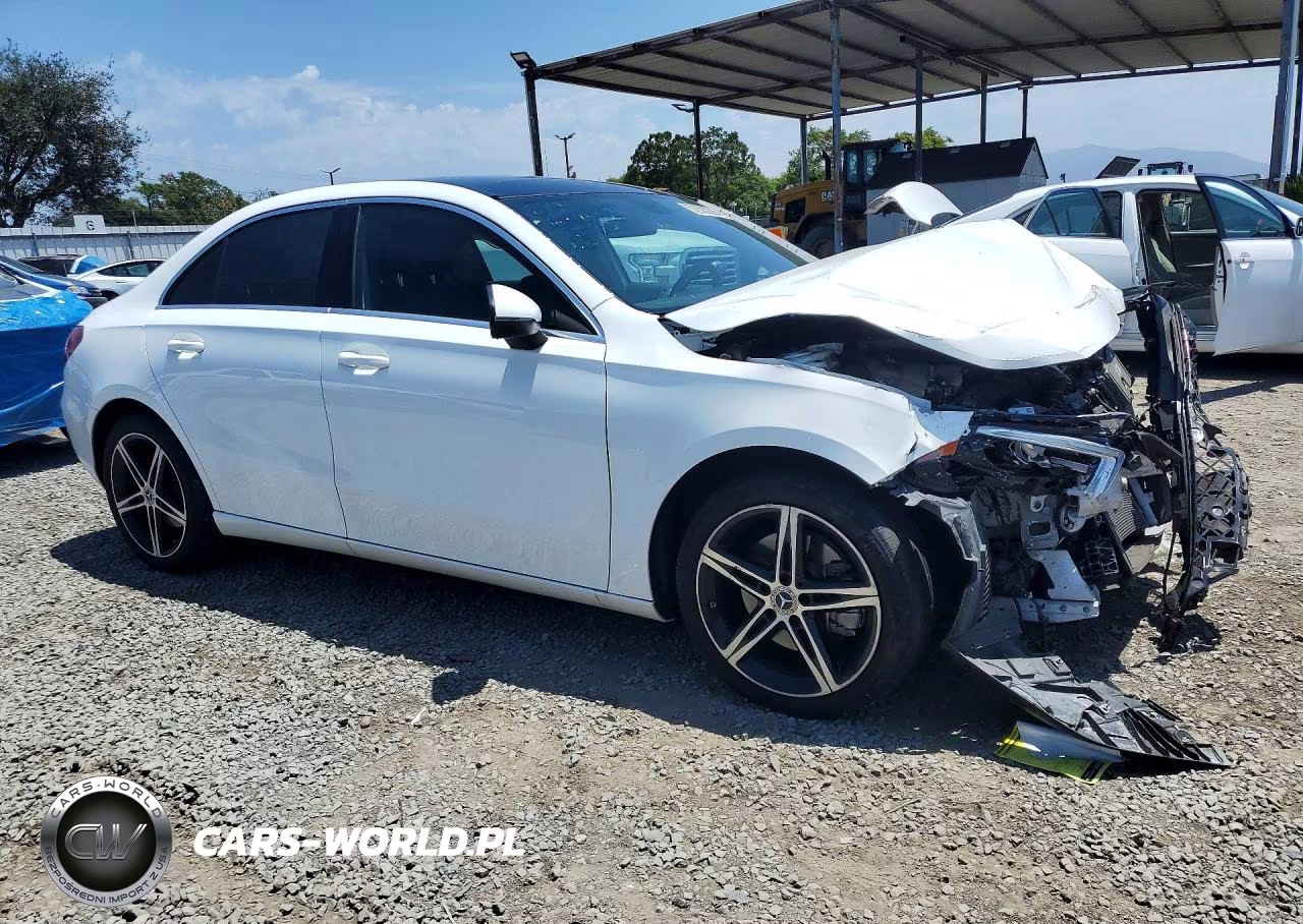 2019 Mercedes-Benz A 220 VIN:WDD3G4EB4KW027461 - 4