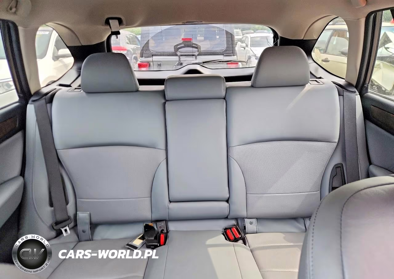 2018 Subaru Outback 3.6R Limited VIN:4S4BSENC8J3293337 - 10