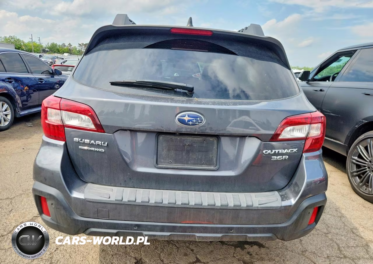 2018 Subaru Outback 3.6R Limited VIN:4S4BSENC8J3293337 - 6