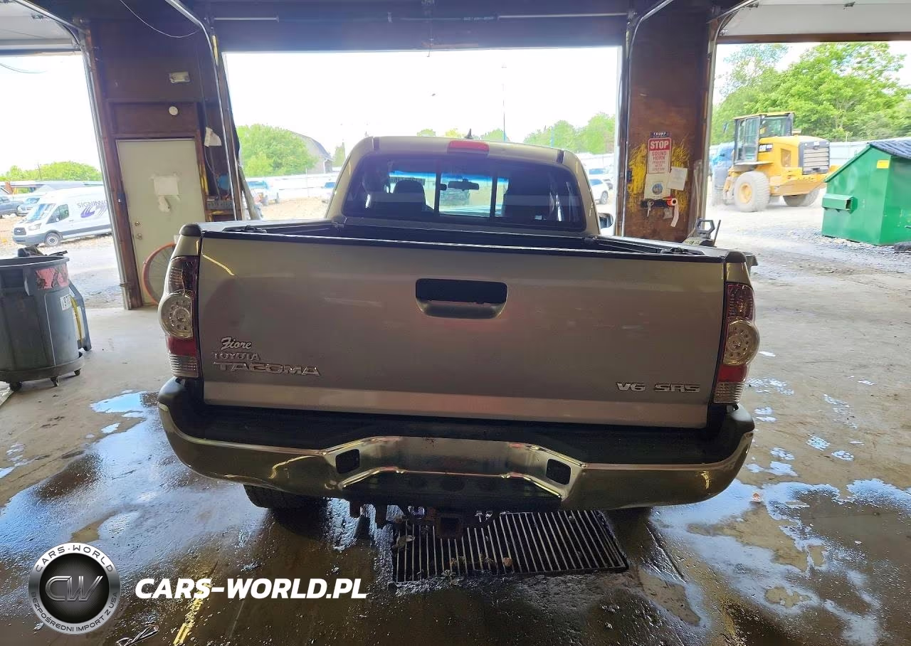 2015 Toyota Tacoma V6 VIN:5TFUU4EN5FX148002 - 6