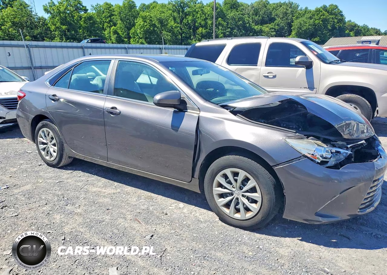 2016 Toyota Camry Le VIN:4T1BF1FK1GU134889 - 4