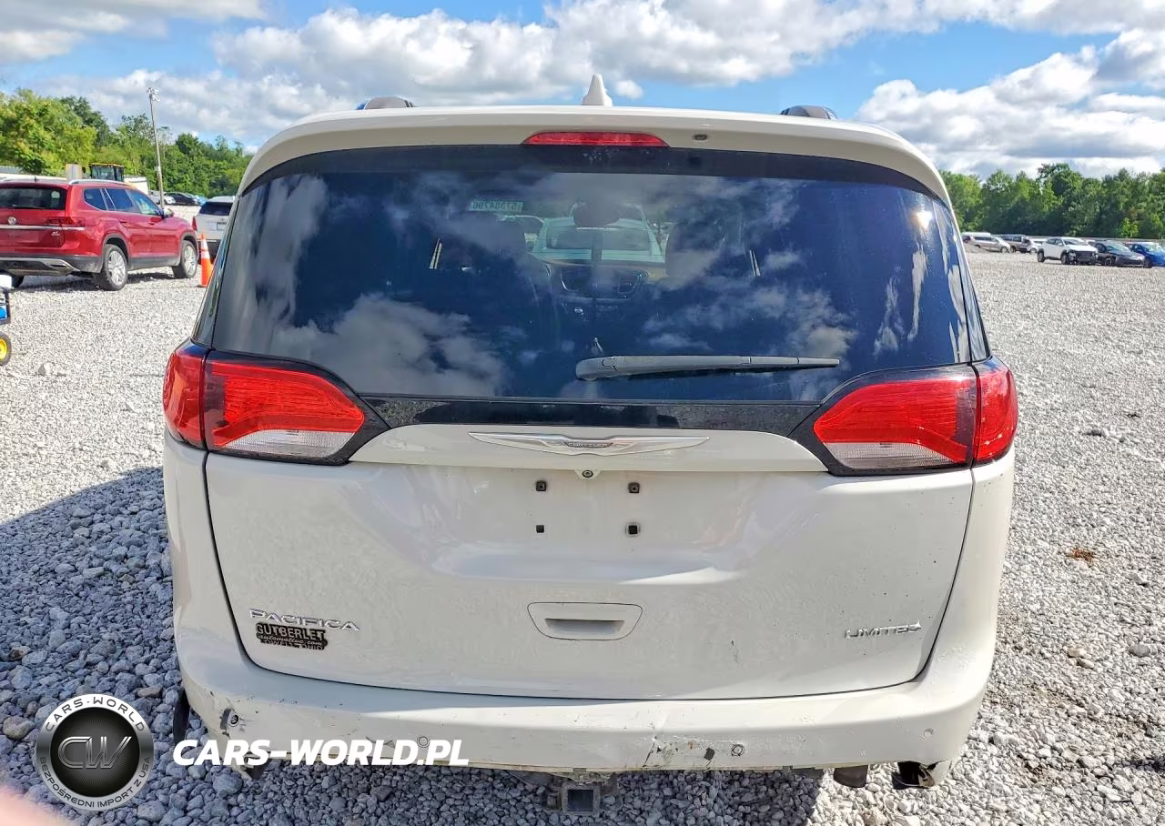 2017 Chrysler Pacifica Limited VIN:2C4RC1GG4HR595508 - 6