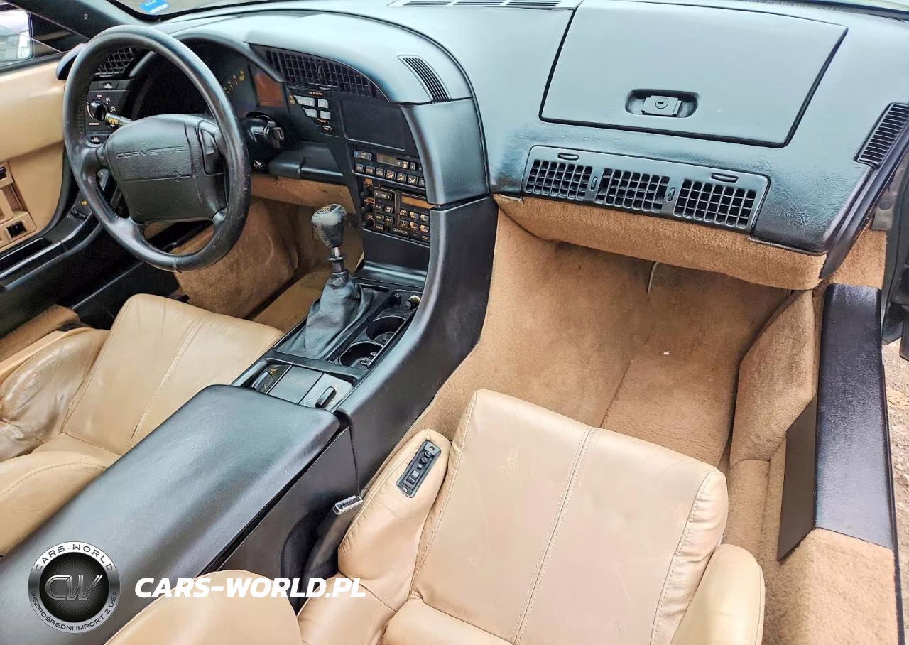 1992 Chevrolet Corvette VIN:1G1YY23P9N5117871 - 8