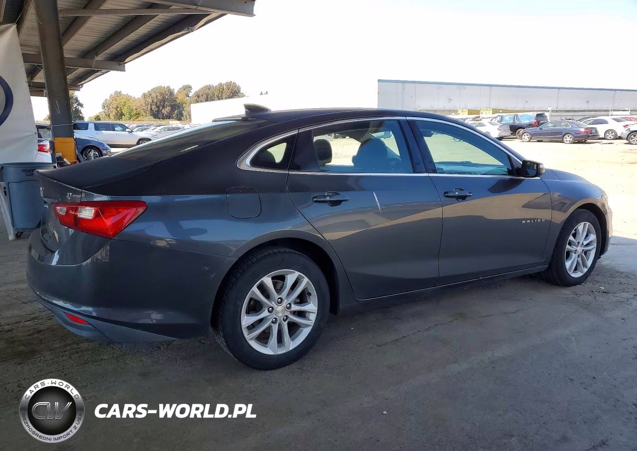 2016 Chevrolet Malibu Lt VIN:1G1ZE5ST2GF306923 - 3