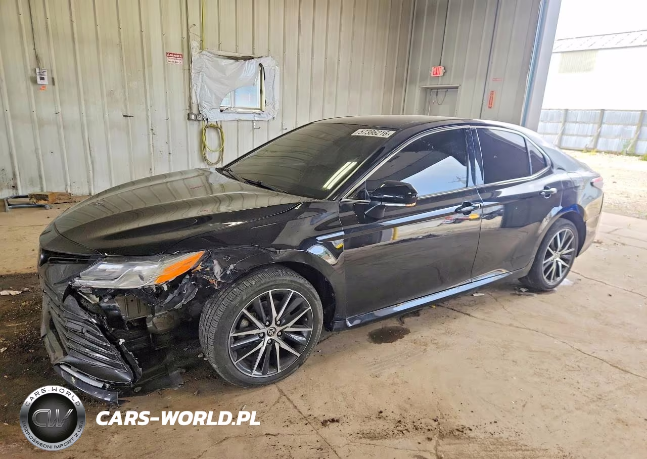 2024 Toyota Camry Xle – zdjęcie 1 z 12