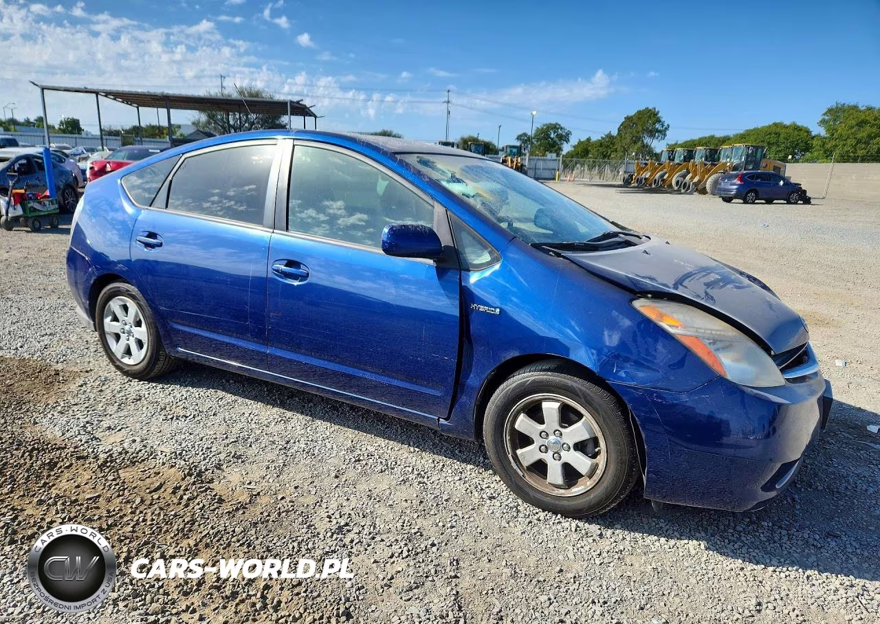 2009 Toyota Prius Base VIN:JTDKB20U597880957 - 4