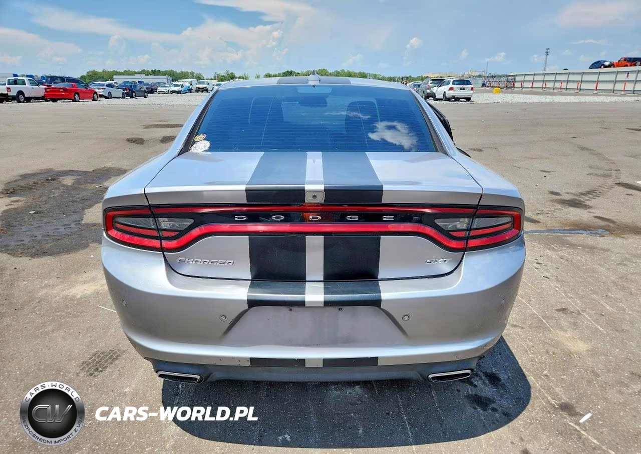 2018 Dodge Charger Sxt Plus VIN:2C3CDXHG4JH156359 - 6