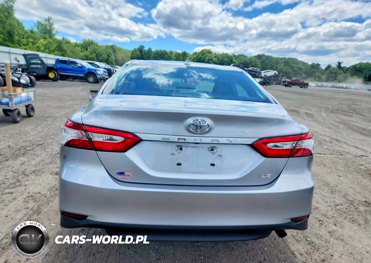 2019 Toyota Camry Le VIN:4T1B11HK9KU751283 - 6