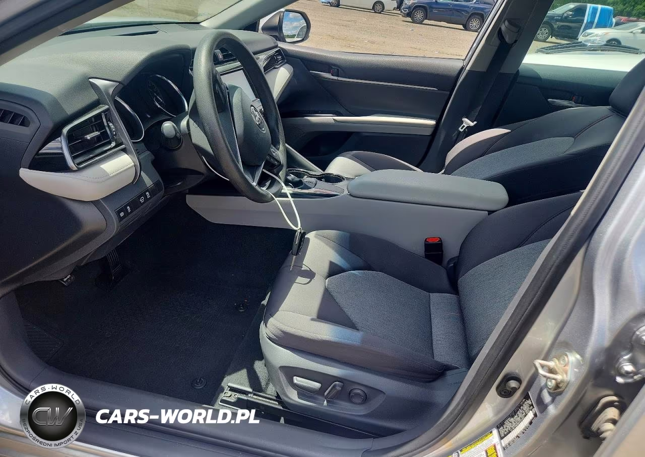 2019 Toyota Camry Le VIN:4T1B11HK9KU751283 - 7