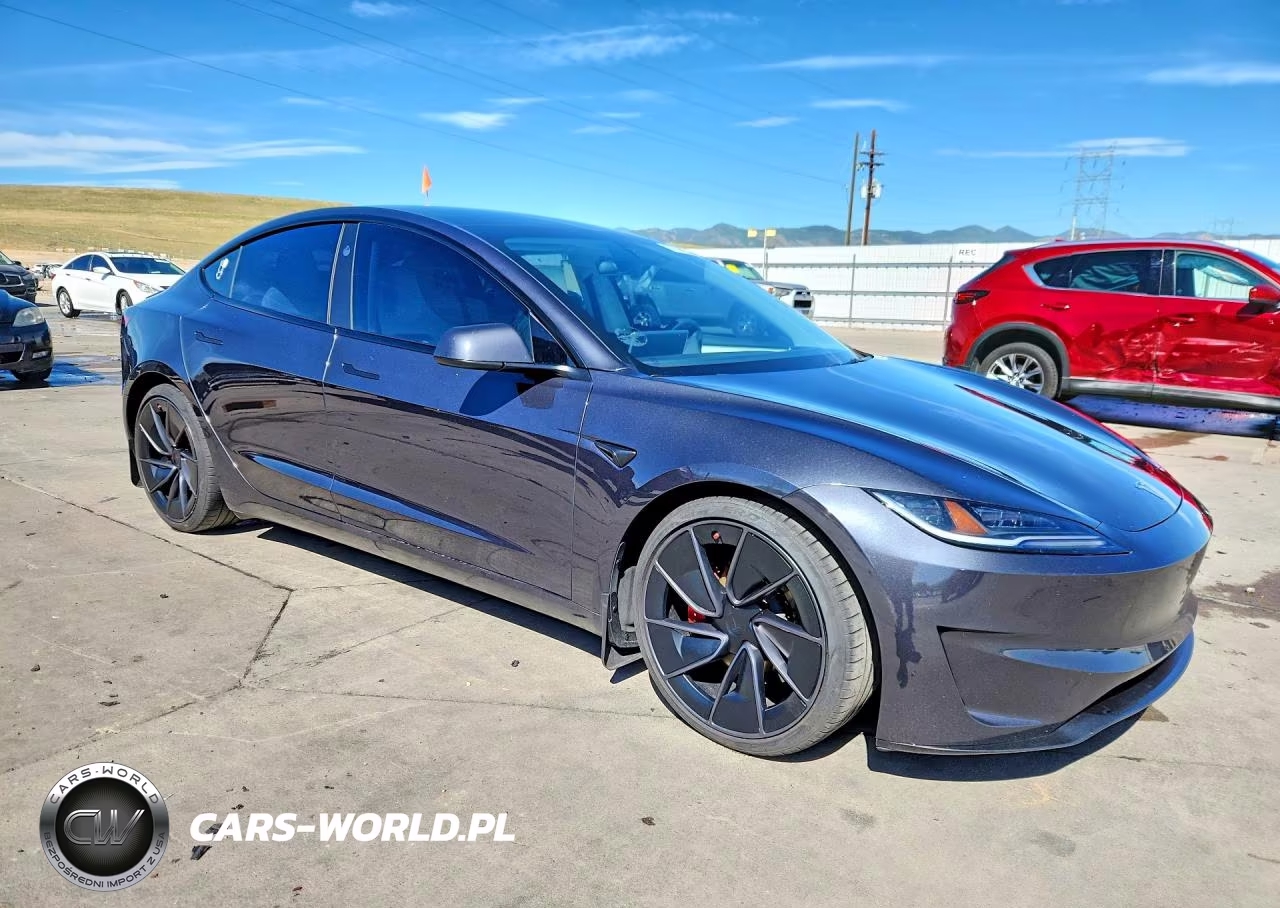 2024 Tesla Model 3 VIN:5YJ3E1ET9RF824617 - 4