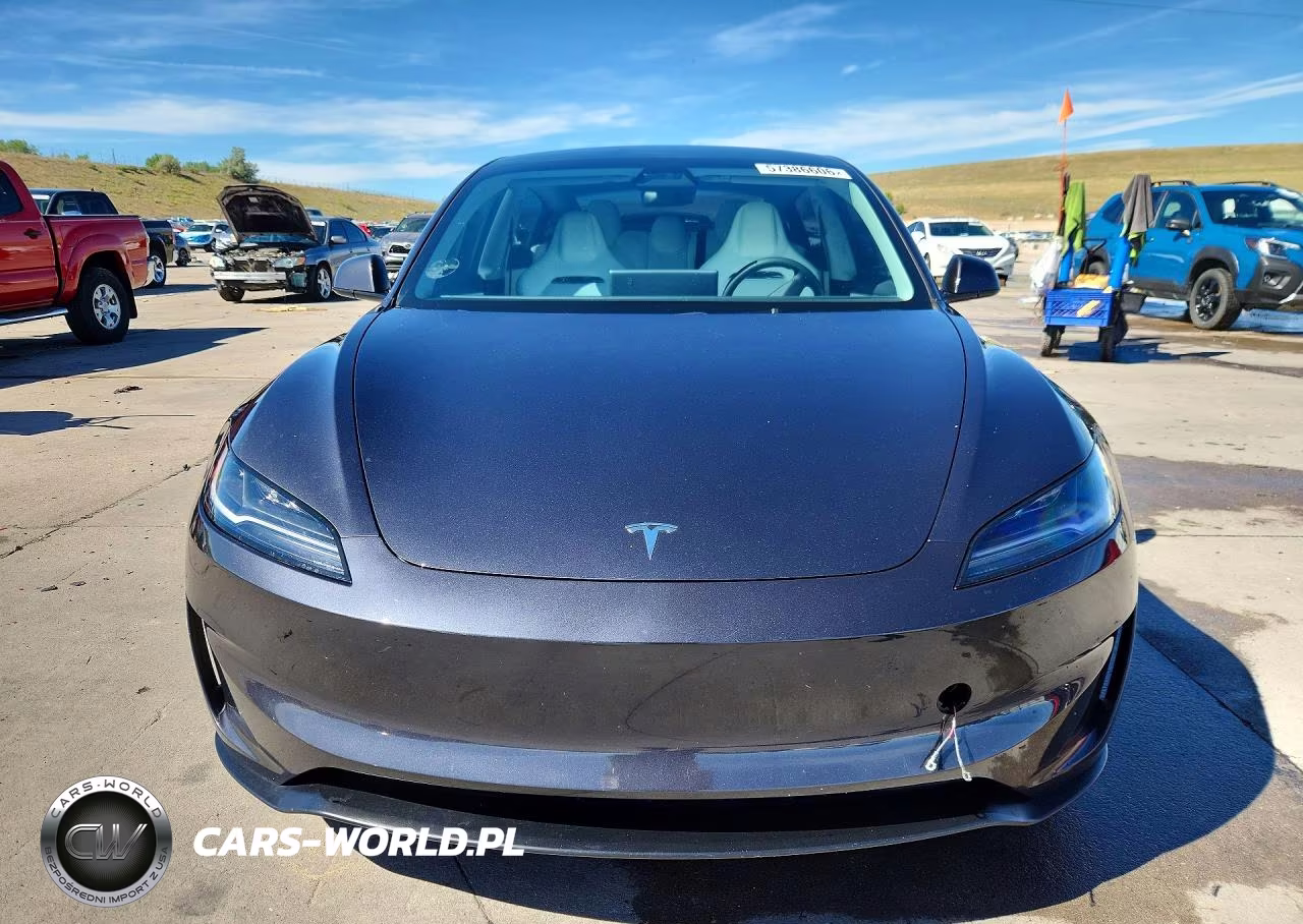 2024 Tesla Model 3 VIN:5YJ3E1ET9RF824617 - 5