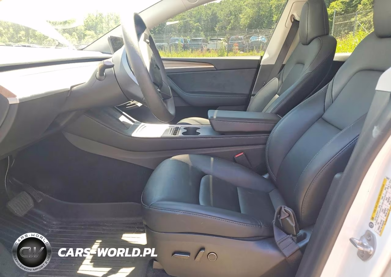 2023 Tesla Model Y VIN:7SAYGAEE4PF910712 - 7