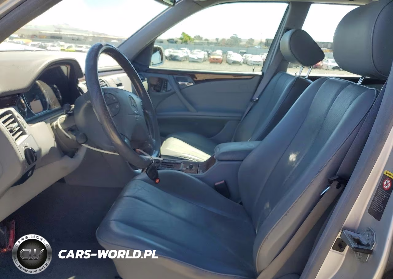2001 Mercedes-Benz E 320 4Matic VIN:WDBJH82J21X051038 - 7