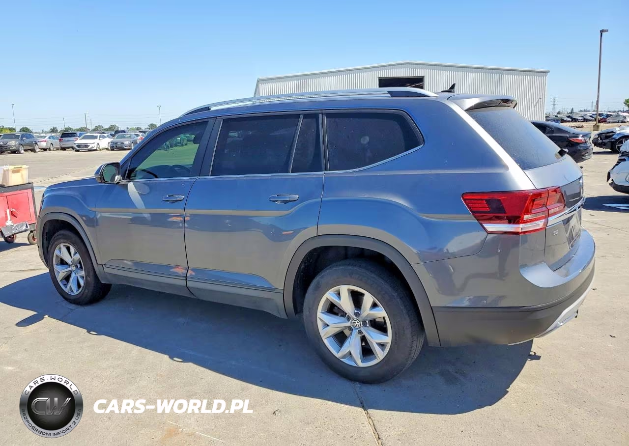 2018 Volkswagen Atlas Se VIN:1V2CR2CA1JC563916 - 2