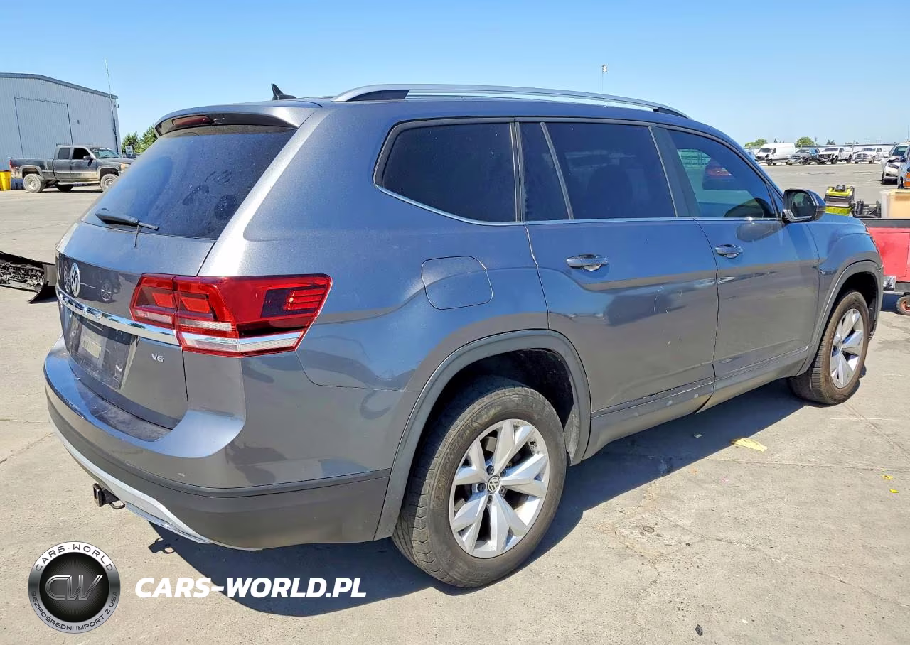 2018 Volkswagen Atlas Se VIN:1V2CR2CA1JC563916 - 3