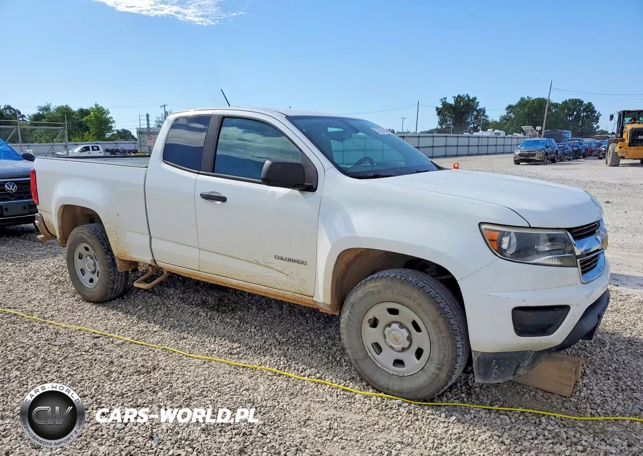 2018 Chevrolet Colorado VIN:1GCHSBEA9J1146645 - 4