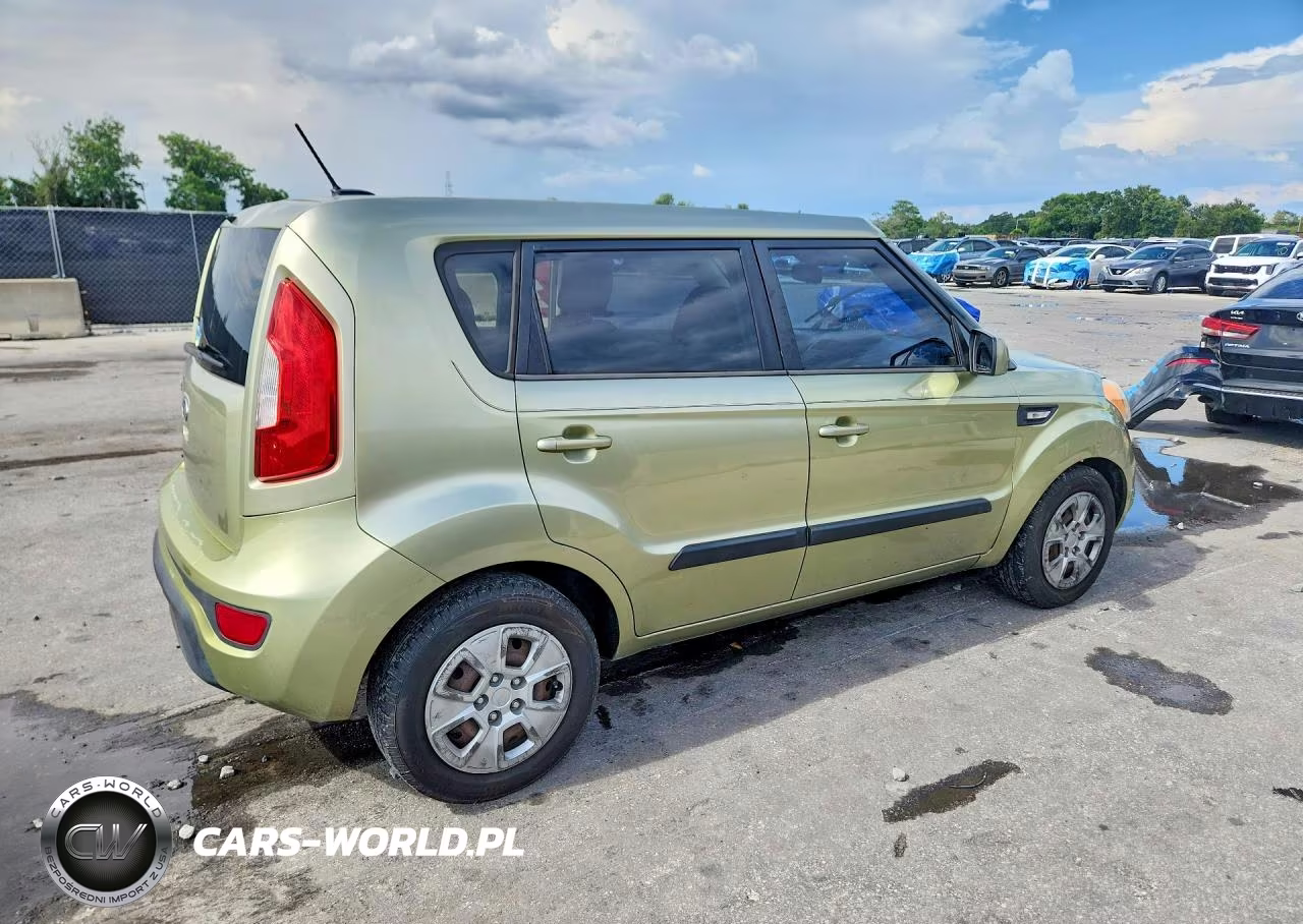 2012 Kia Soul Base VIN:KNDJT2A59C7365550 - 3