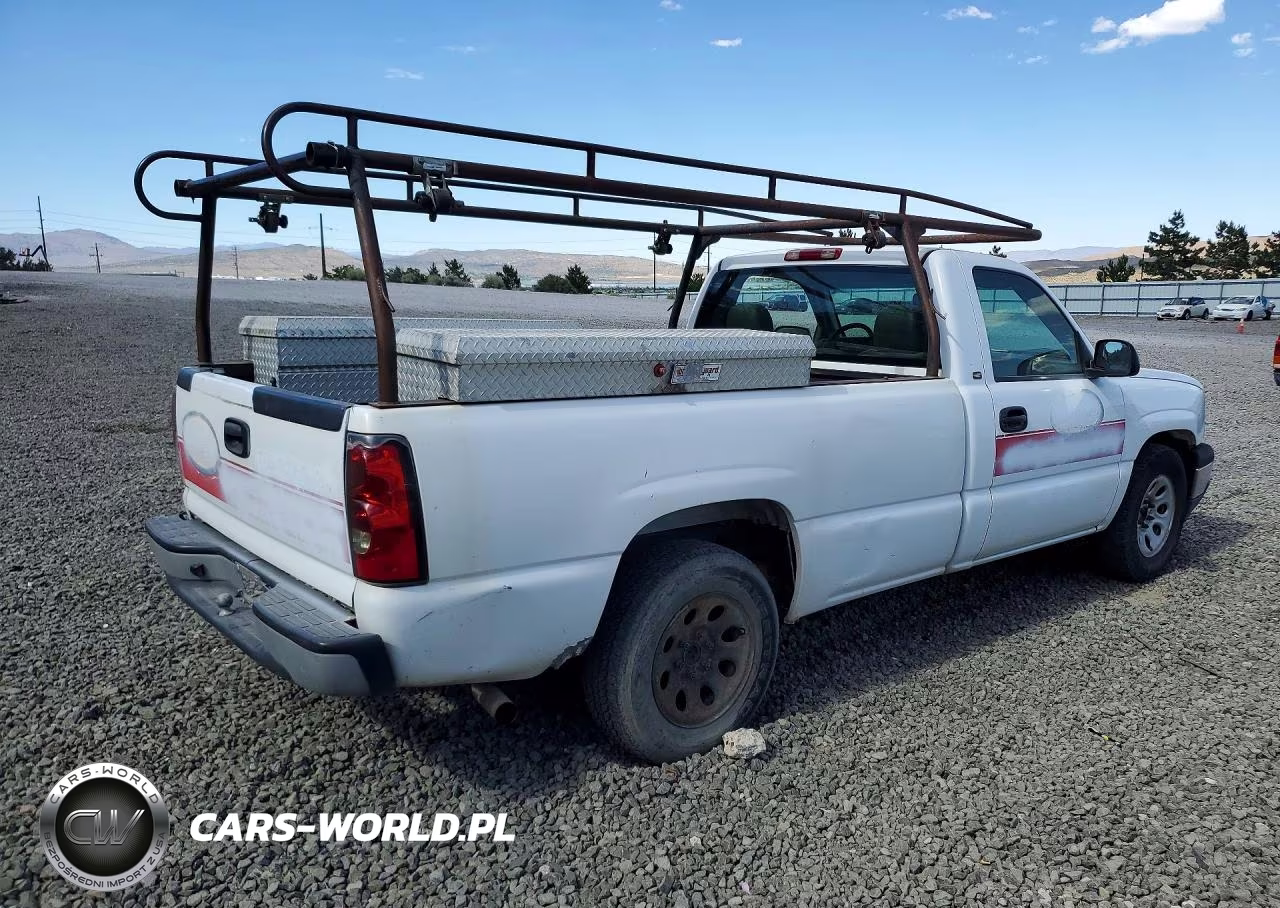 2005 Chevrolet Silverado C1500 VIN:1GCEC14X65Z233202 - 3