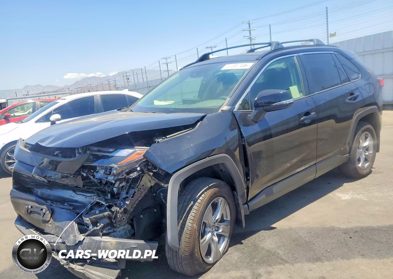 2024 Toyota Rav4 Hybrid Xle – zdjęcie 1 z 13