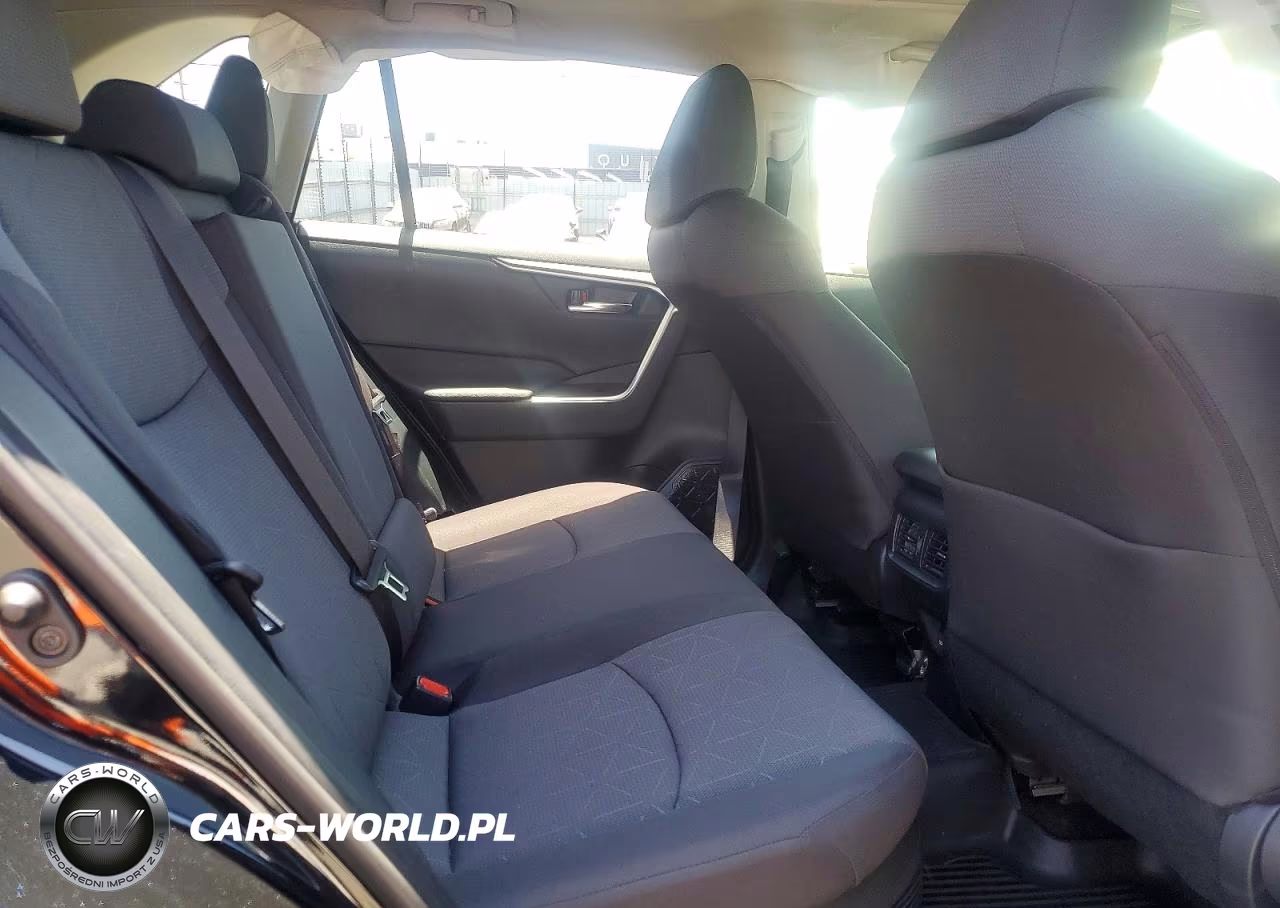 2024 Toyota Rav4 Hybrid Xle VIN:JTMRWRFV4RD228408 - 11