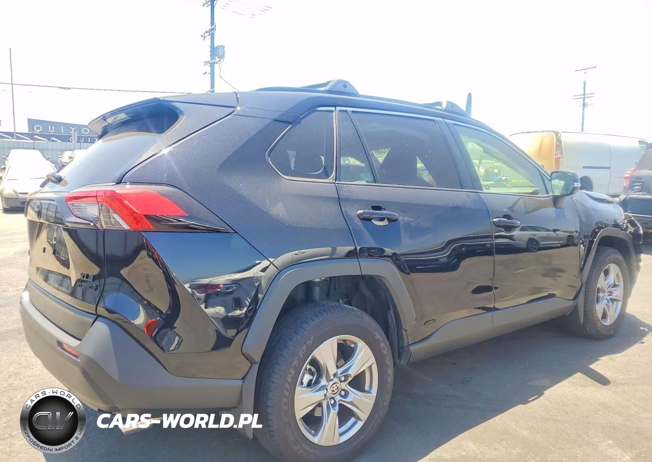 2024 Toyota Rav4 Hybrid Xle VIN:JTMRWRFV4RD228408 - 3