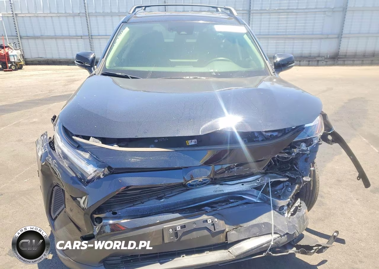 2024 Toyota Rav4 Hybrid Xle VIN:JTMRWRFV4RD228408 - 5