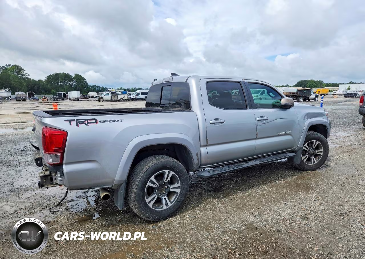 2017 Toyota Tacoma Trd Sport VIN:5TFAZ5CN4HX038753 - 3