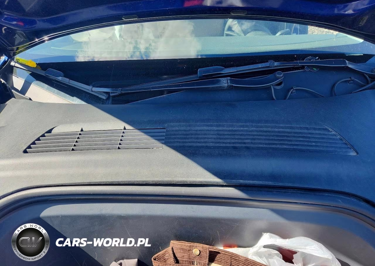 2021 Tesla Model Y VIN:5YJYGDEE3MF183900 - 11