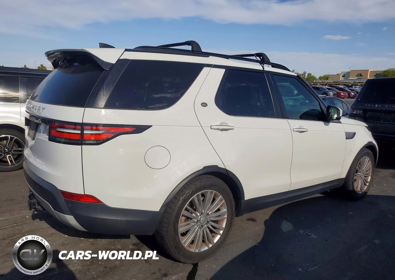 2017 Land Rover Discovery Hse Luxury VIN:SALRHBBK5HA045458 - 3