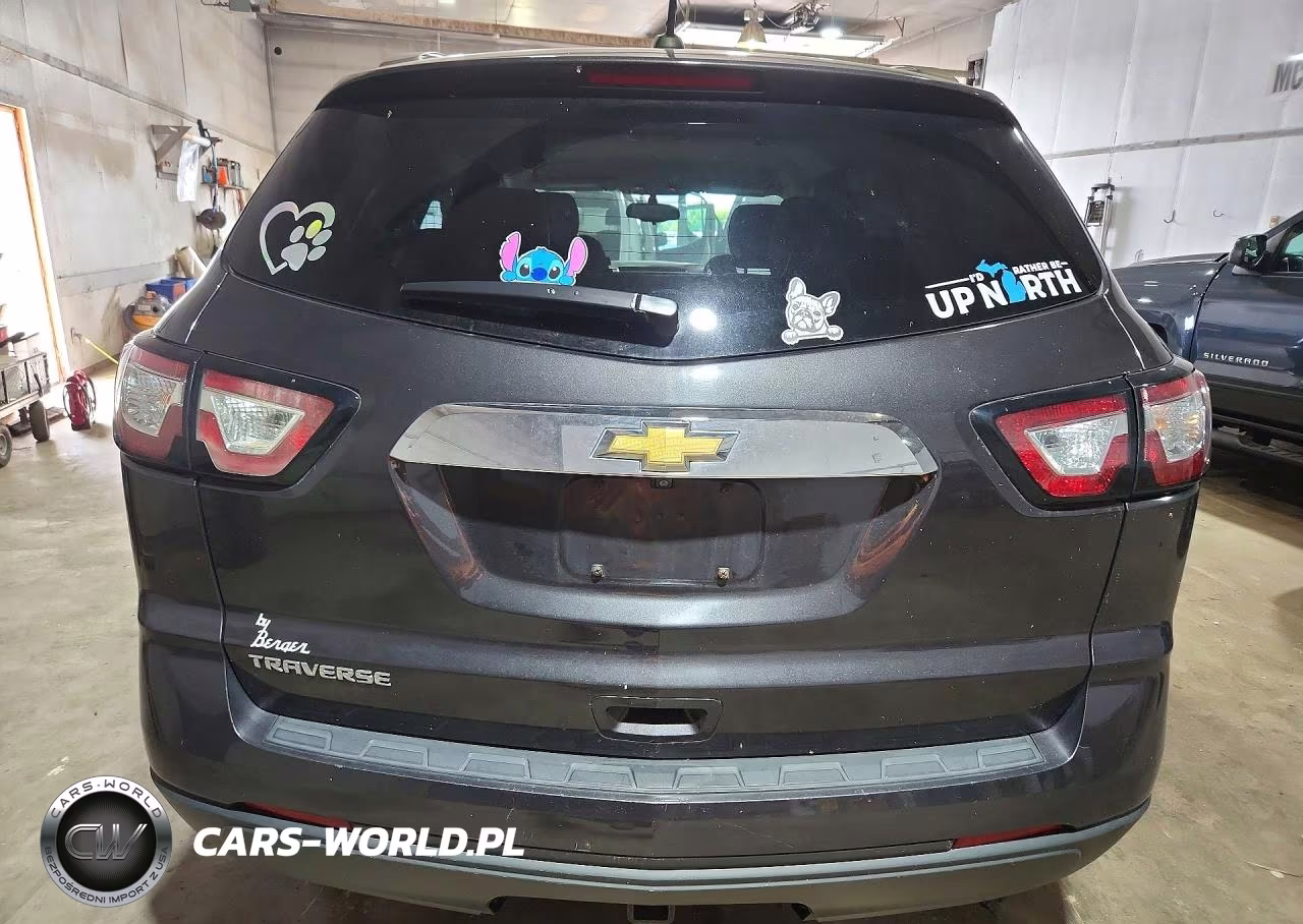 2017 Chevrolet Traverse Ls VIN:1GNKRFKD4HJ266054 - 6