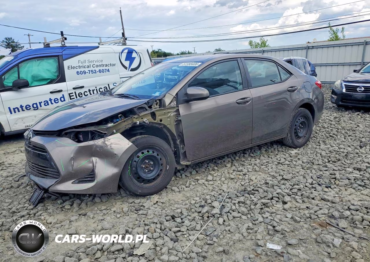 2018 Toyota Corolla Le – zdjęcie 1 z 12