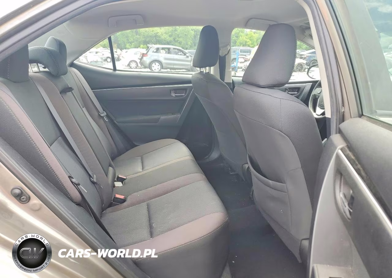 2018 Toyota Corolla Le VIN:2T1BURHEXJC973928 - 10