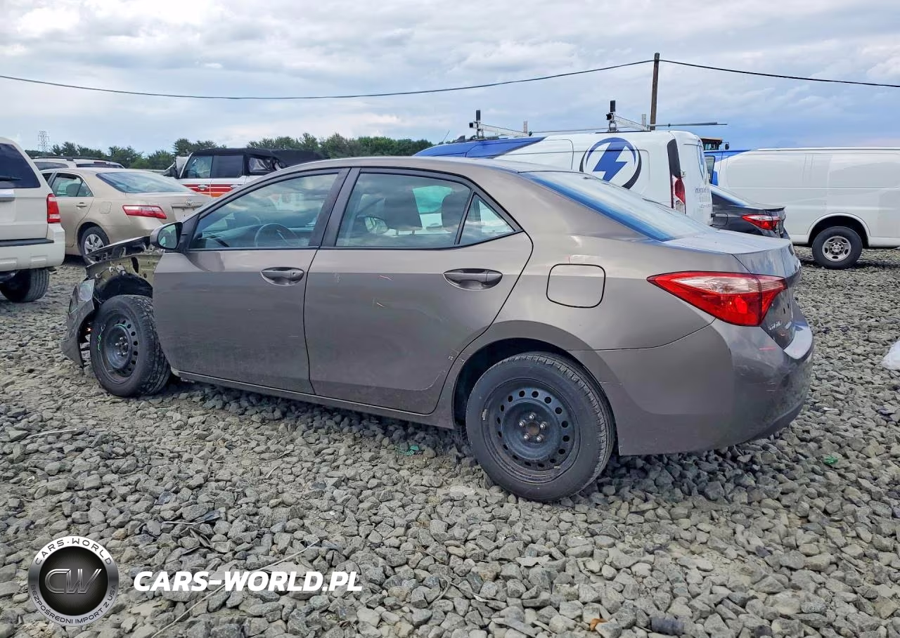 2018 Toyota Corolla Le VIN:2T1BURHEXJC973928 - 2