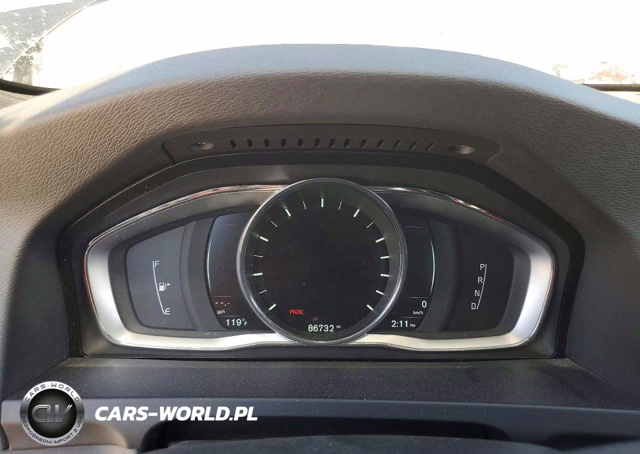 2015 Volvo S60 Platinum VIN:YV149MFM7F1344673 - 9