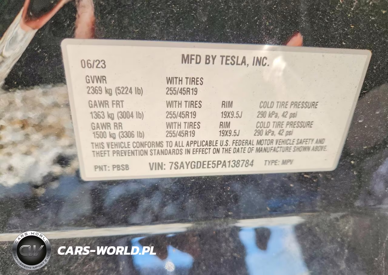 2023 Tesla Model Y VIN:7SAYGDEE5PA138784 - 13