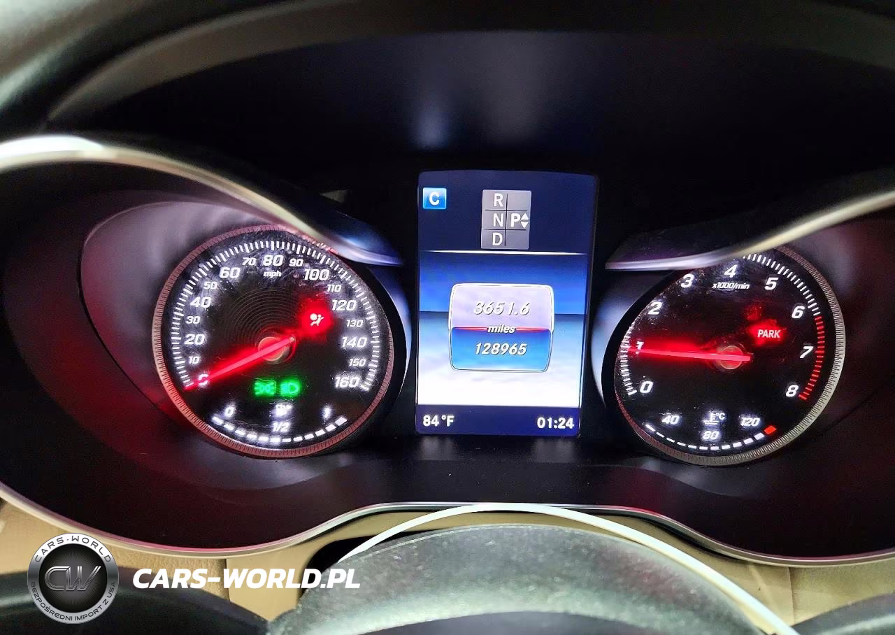 2016 Mercedes-Benz C 300 4Matic VIN:55SWF4KB2GU118172 - 9