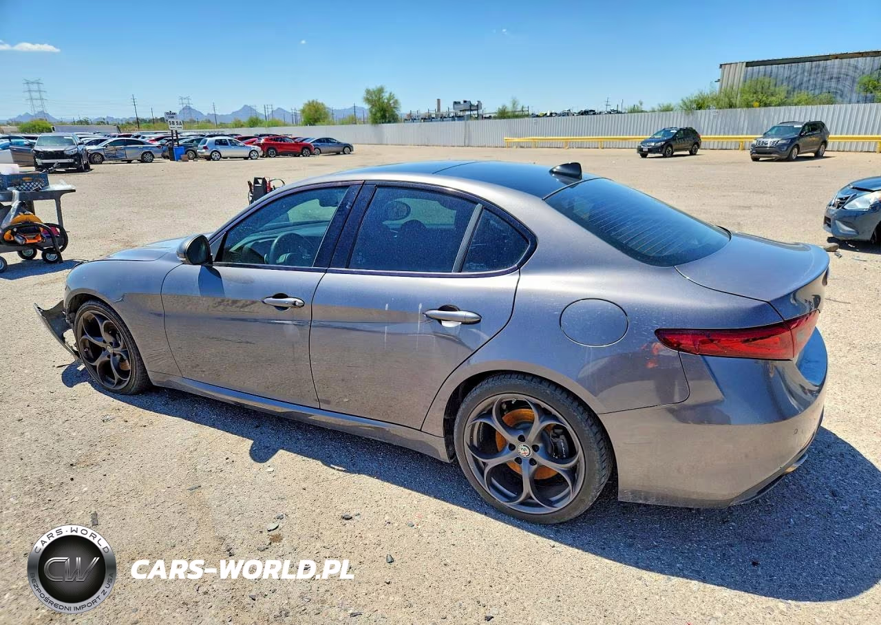 2017 Alfa Romeo Giulia Ti VIN:ZARFAECN0H7534409 - 2