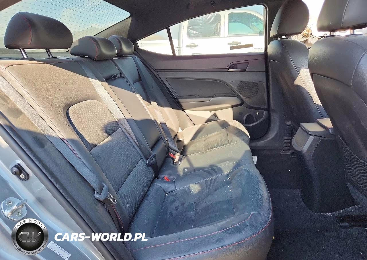 2018 Hyundai Elantra Sport VIN:KMHD04LB4JU665219 - 10